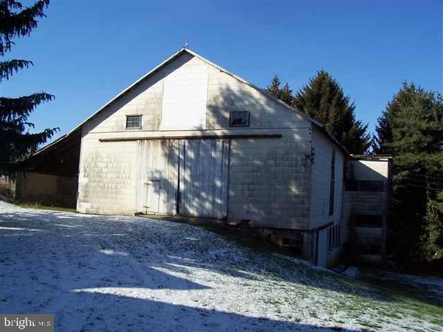 6512 Middle Ridge Road Newport, PA 17074 - Photo 9 of 12 Gallery Image 9