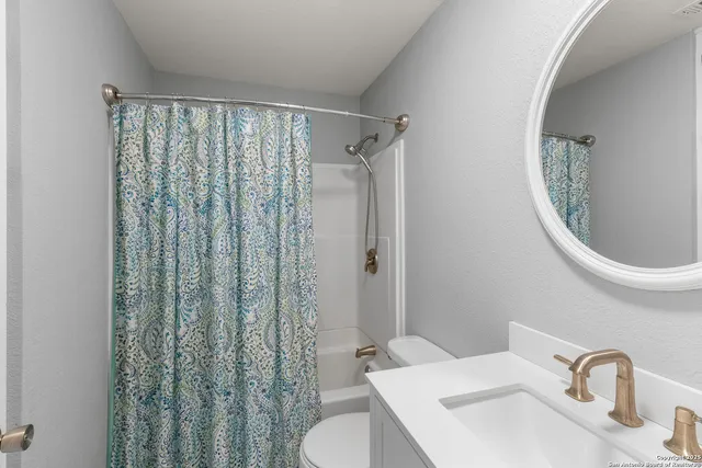 $250,000 | 302 North 14th Street, Junction, TX 76849