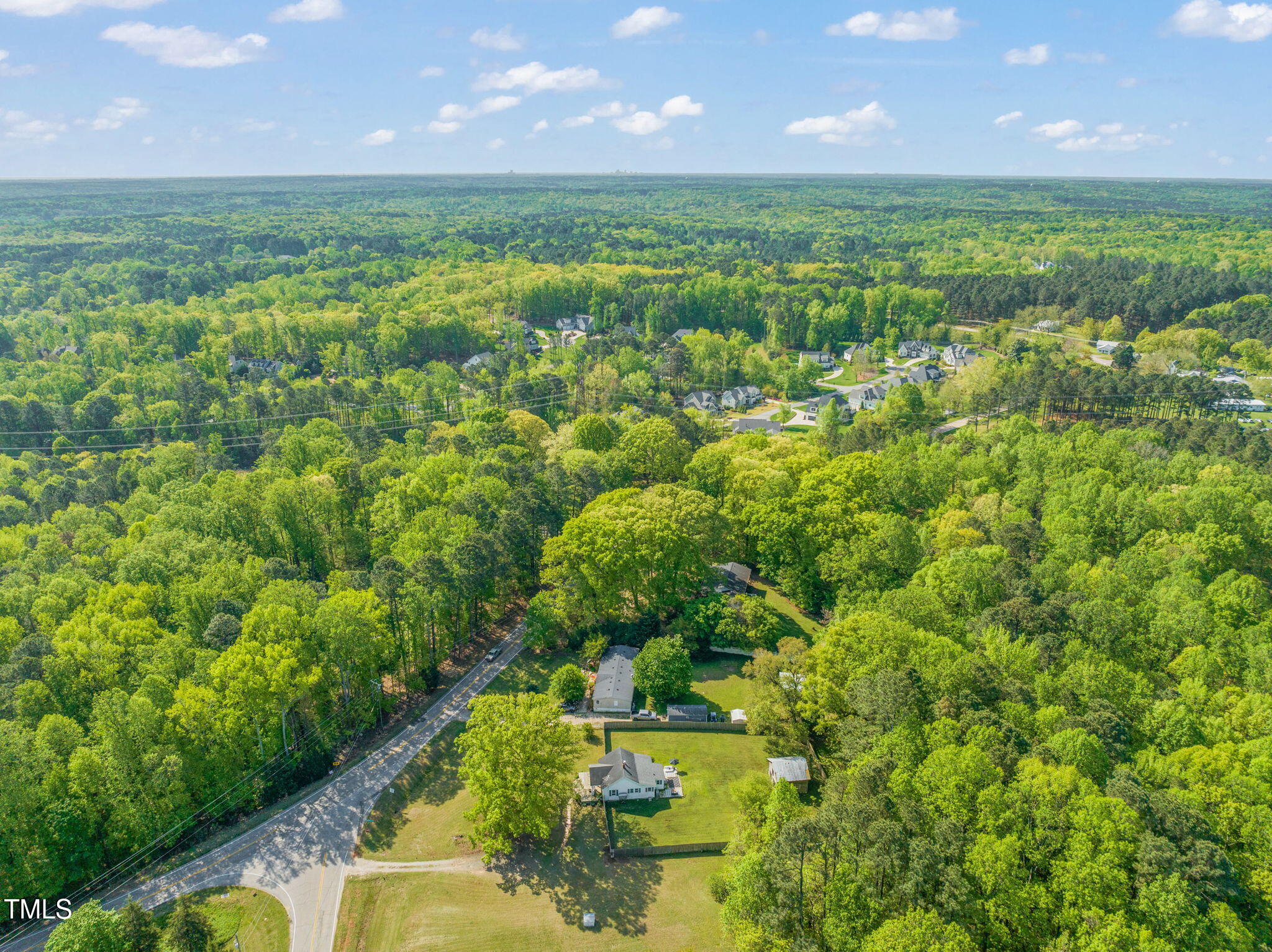 12601 Boyce Mill Road Raleigh, NC 27613 - Photo 34 of 35 a view of a garden with an outdoor space