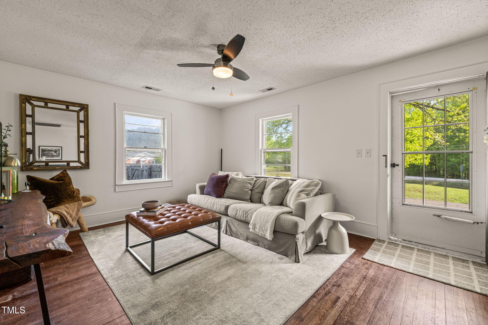 12601 Boyce Mill Road Raleigh, NC 27613 - Photo 5 of 35 a living room with furniture and a window