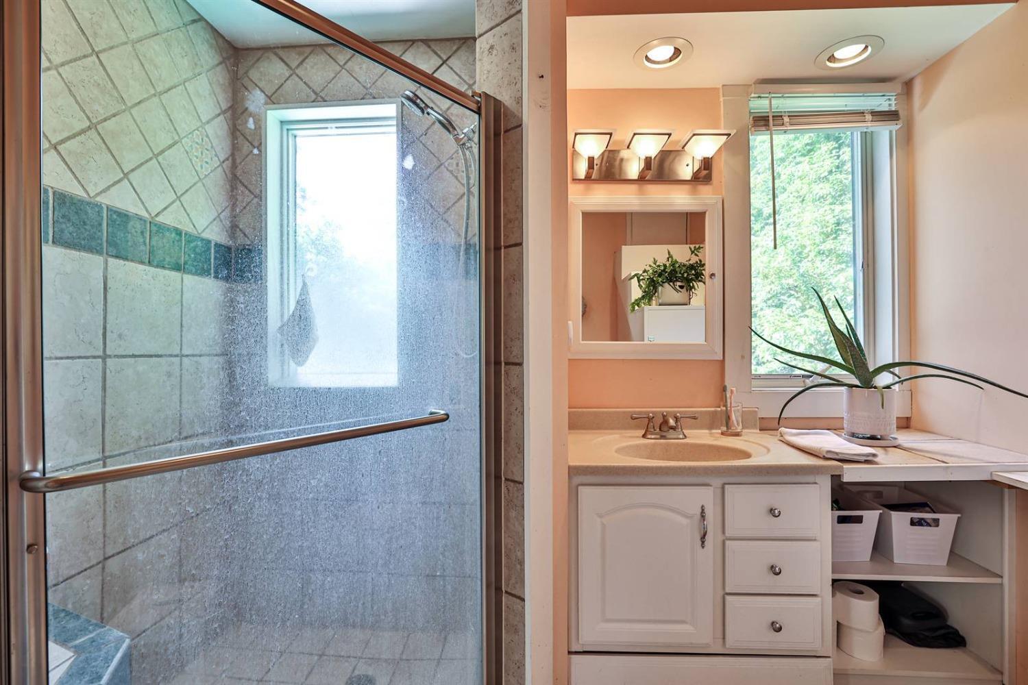 3810 Fulton Grove Road Cincinnati, OH 45245 - Photo 19 of 33 Gallery Image 19