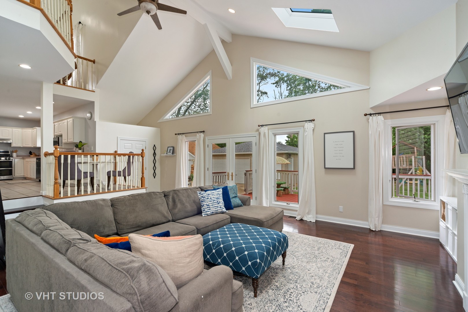 230 West Harrison Road Lombard, IL 60148 - Photo 11 of 31 a living room with furniture and a wooden floor
