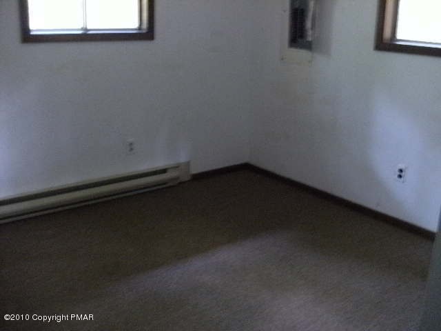 879 Ridge Road Gouldsboro, PA 18424 - Photo 6 of 7 Bedroom