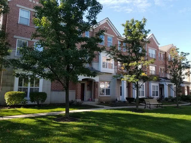 $3,495 | 4702 North Lamon Avenue, Chicago, IL 60630