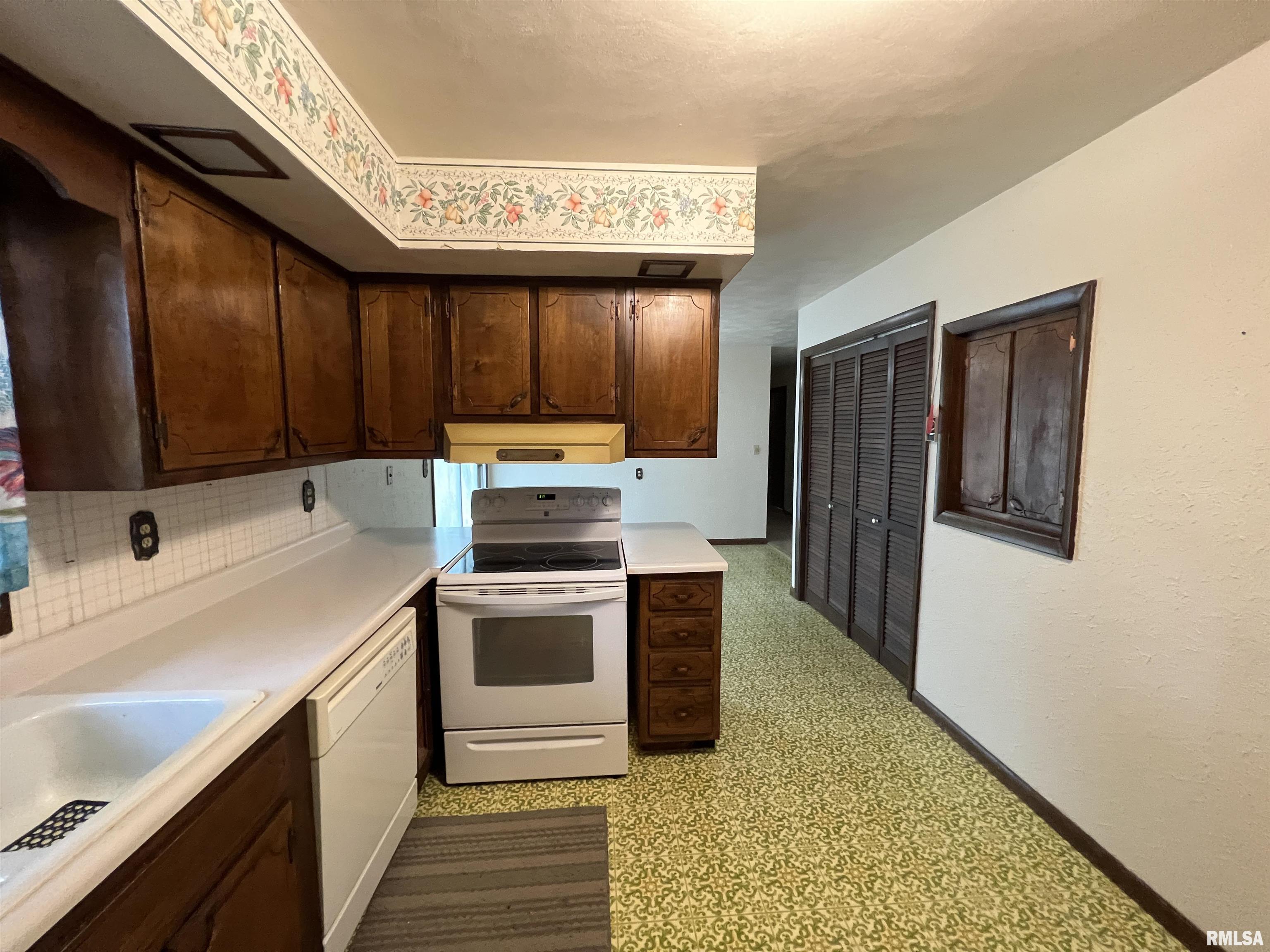 5443 Hopkins Hunter Road Salem, IL 62881 - Photo 8 of 81