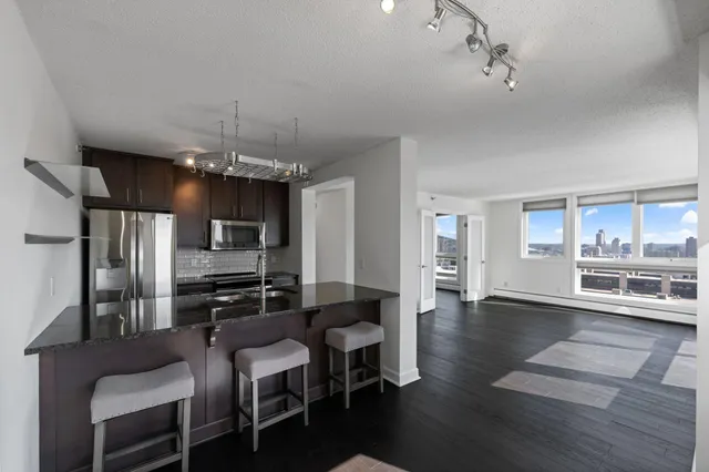 $1,995 | 433 South 7th Street, Unit 1814, Minneapolis, MN 55415