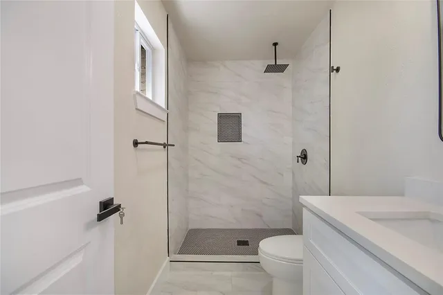 $395,000 | 1212 Willow Glen Drive, Dallas, TX 75232