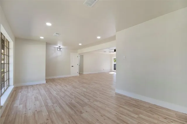 $395,000 | 1212 Willow Glen Drive, Dallas, TX 75232