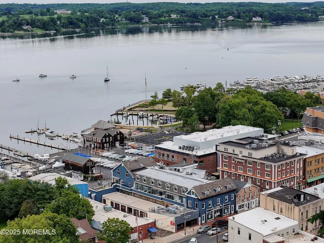 $2,600 | 30 West Front Street, Unit E, Red Bank, NJ 07701