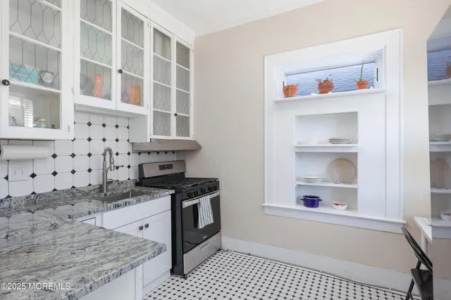 $2,600 | 30 West Front Street, Unit E, Red Bank, NJ 07701