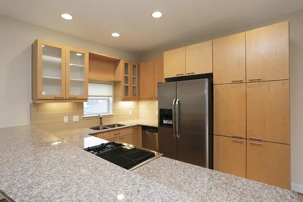 $2,165 | 3507 Mosley Court, Unit C, Houston, TX 77004