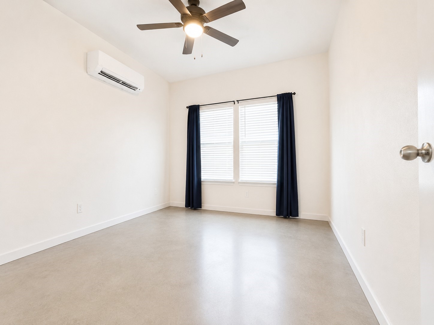 1020 10th Street Hempstead, TX 77445 - Photo 8 of 16