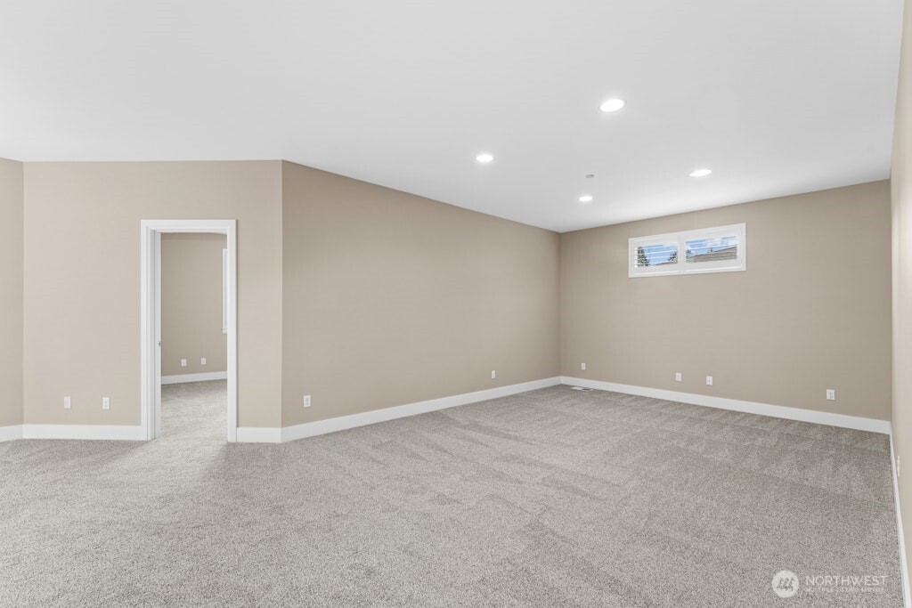 6578 Serenity Loop Gig Harbor, WA 98335 - Photo 23 of 38 a view of room