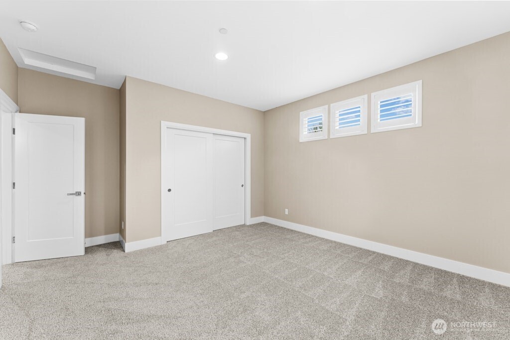 6578 Serenity Loop Gig Harbor, WA 98335 - Photo 26 of 38 a view of an empty room