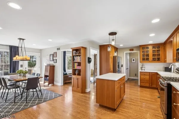 $879,000 | 70 Sycamore Avenue, Berkeley Heights, NJ 07922