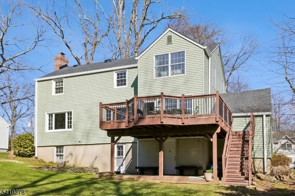 $879,000 | 70 Sycamore Avenue, Berkeley Heights, NJ 07922