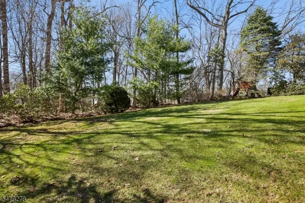 $879,000 | 70 Sycamore Avenue, Berkeley Heights, NJ 07922