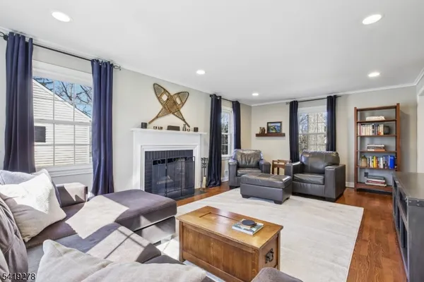 $879,000 | 70 Sycamore Avenue, Berkeley Heights, NJ 07922