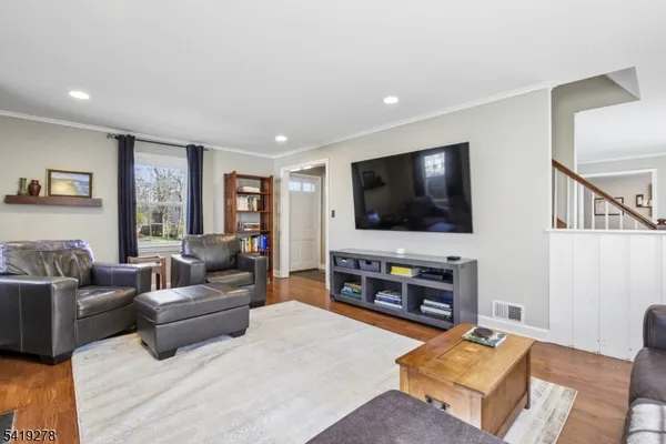 $879,000 | 70 Sycamore Avenue, Berkeley Heights, NJ 07922