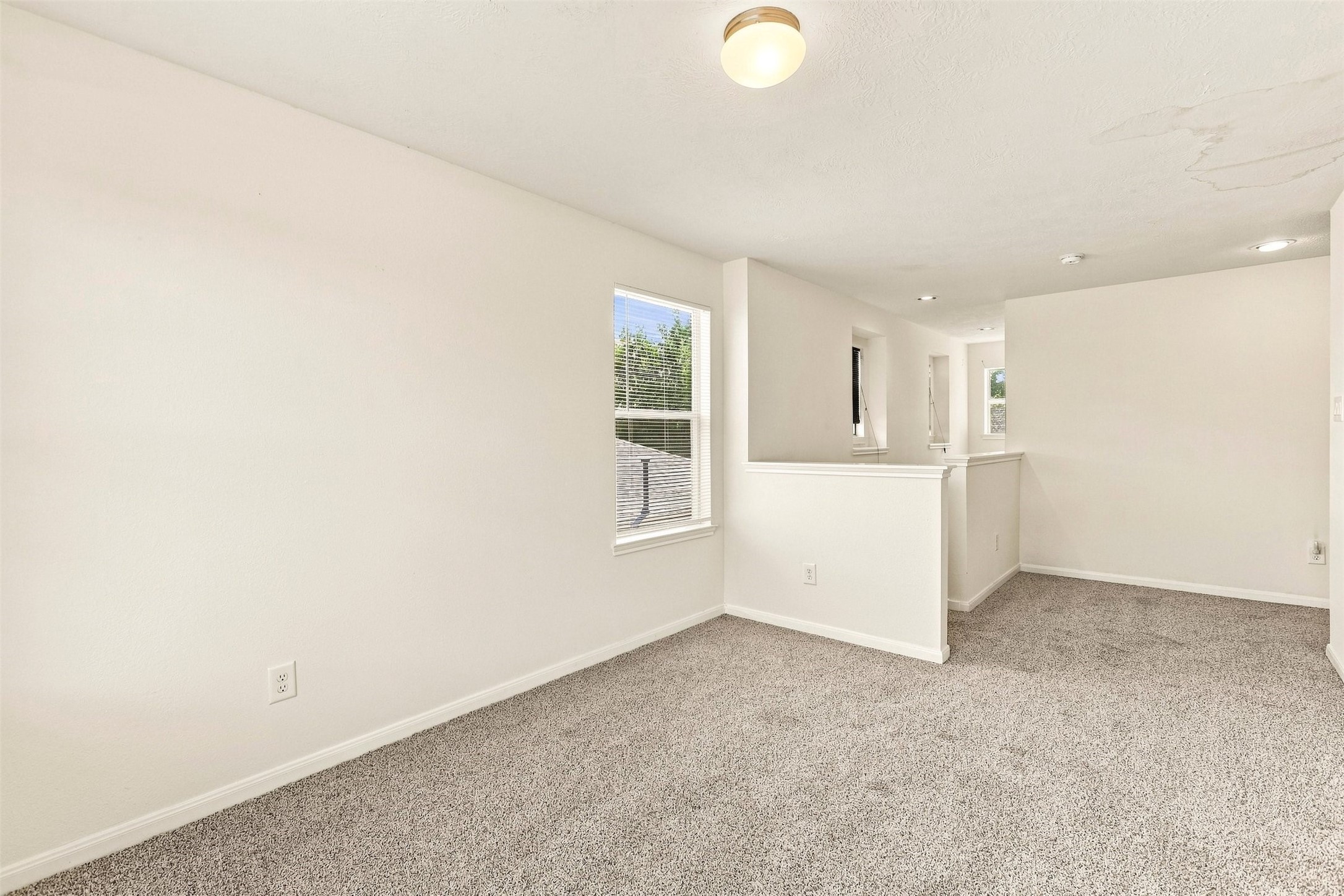 1014 Hummingbird Point Lane Houston, TX 77090 - Photo 15 of 28 Gallery Image 15