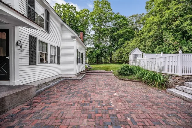 $735,000 | 65 West Main Street, Groton, MA 01450