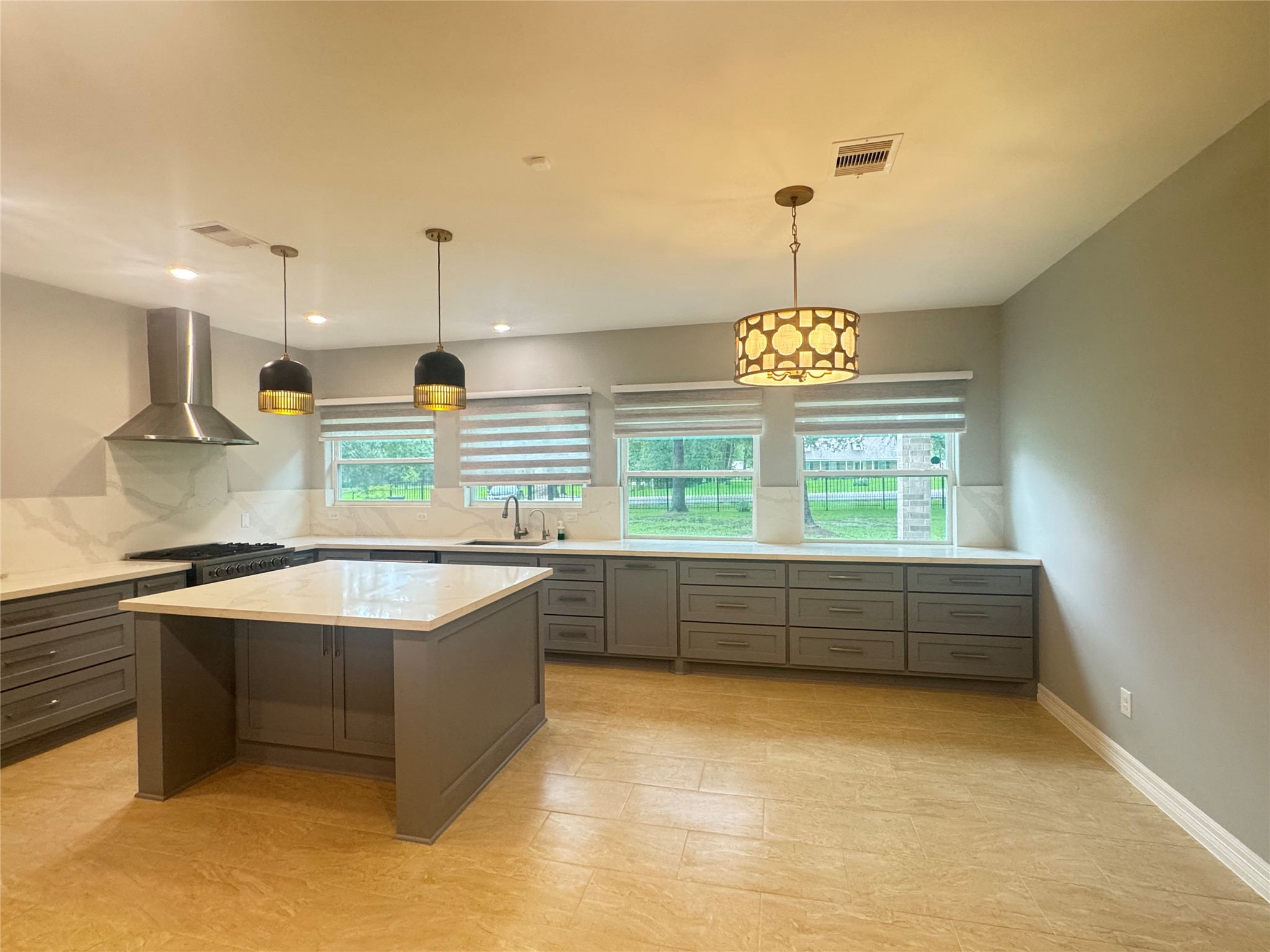 2010 Cherry Laurel Spring, TX 77386 - Photo 17 of 45