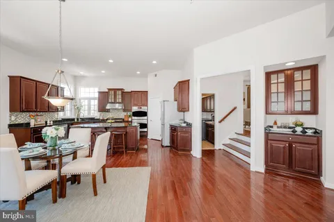 $1,525,000 | 11117 Potomac Oaks Drive, Rockville, MD 20850