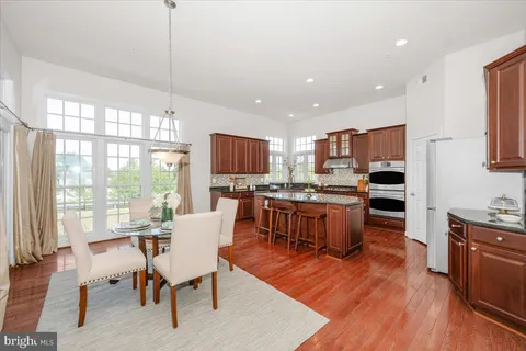 $1,525,000 | 11117 Potomac Oaks Drive, Rockville, MD 20850