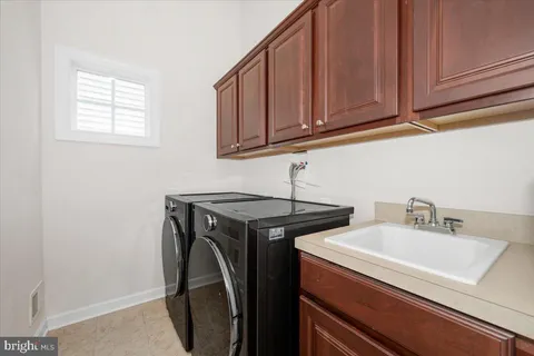 $1,525,000 | 11117 Potomac Oaks Drive, Rockville, MD 20850