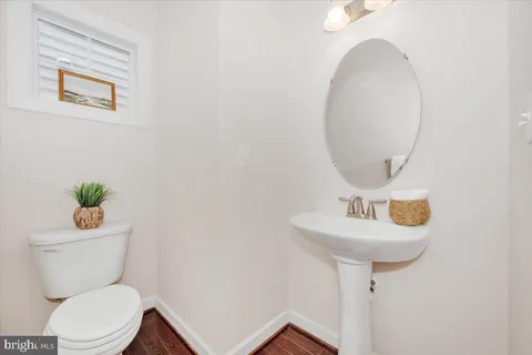 $1,525,000 | 11117 Potomac Oaks Drive, Rockville, MD 20850