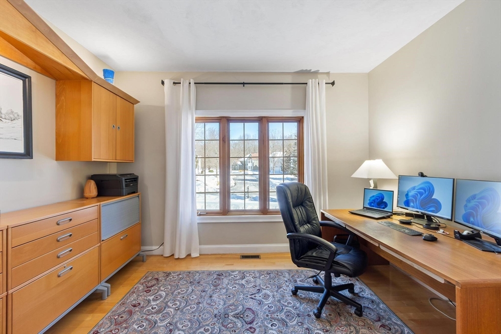 28 Stirling Street Andover, MA 01810 - Photo 16 of 42