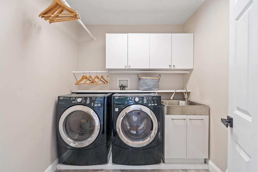 28 Stirling Street Andover, MA 01810 - Photo 26 of 42