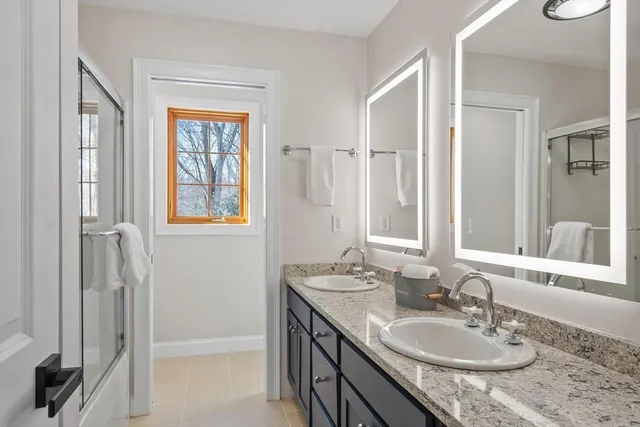 $1,575,000 | 28 Stirling Street, Andover, MA 01810