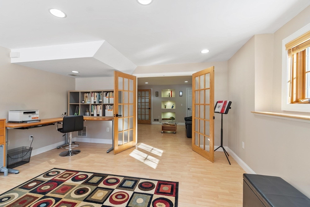 28 Stirling Street Andover, MA 01810 - Photo 34 of 42