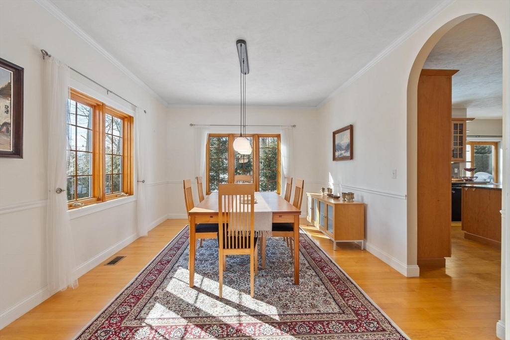 28 Stirling Street Andover, MA 01810 - Photo 6 of 42