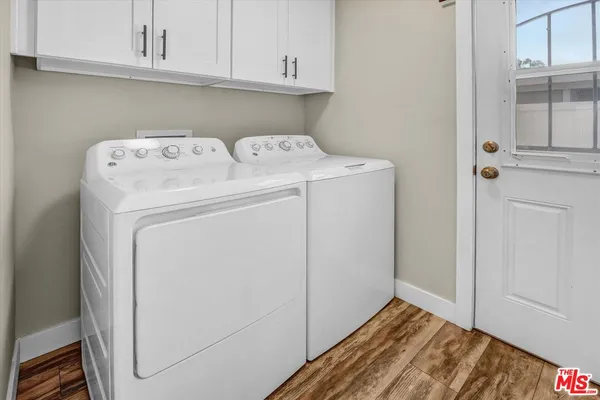 $3,500 | 18749 Gault Street, Reseda, CA 91335