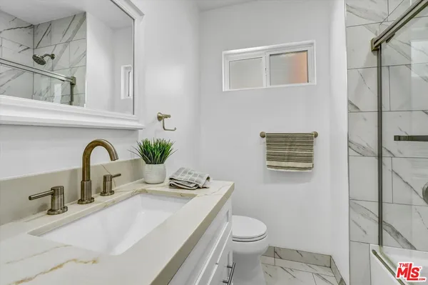 $3,500 | 18749 Gault Street, Reseda, CA 91335