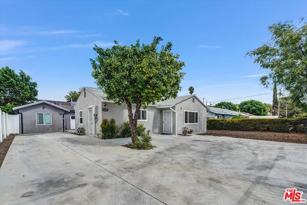 $3,500 | 18749 Gault Street, Reseda, CA 91335
