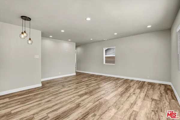 $3,500 | 18749 Gault Street, Reseda, CA 91335