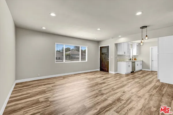 $3,500 | 18749 Gault Street, Reseda, CA 91335