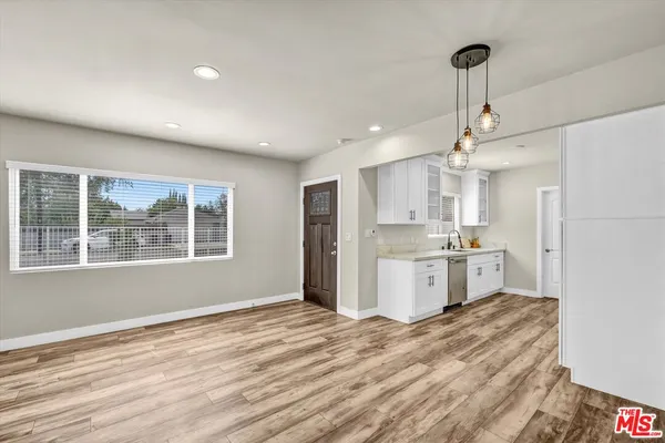 $3,500 | 18749 Gault Street, Reseda, CA 91335