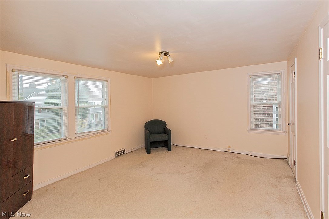 4434 Baintree Road Cleveland, OH 44118 - Photo 24 of 31