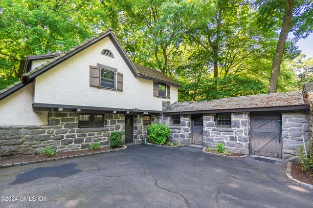 $5,250,000 | 14 Zaccheus Mead Lane, Greenwich, CT 06831