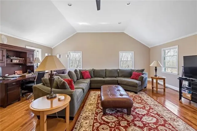 $769,900 | 10 Secor Road, Brookfield, CT 06804