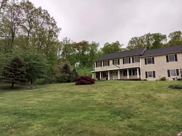 $769,900 | 10 Secor Road, Brookfield, CT 06804