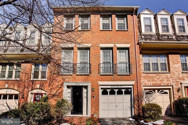 $3,900 | 5139 Woodmire Lane, Alexandria, VA 22311