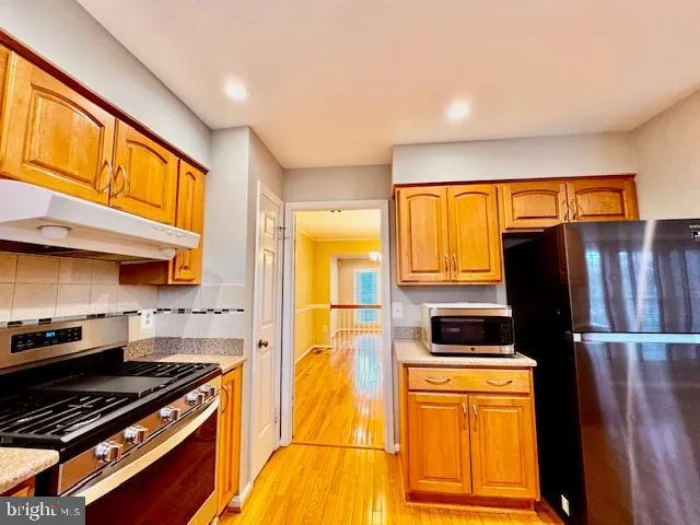 $3,900 | 5139 Woodmire Lane, Alexandria, VA 22311