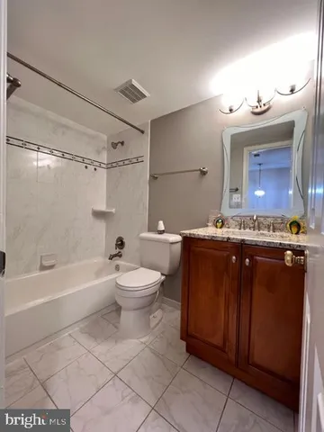 $3,900 | 5139 Woodmire Lane, Alexandria, VA 22311