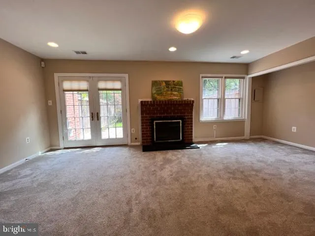 a view of a pathway with a yard