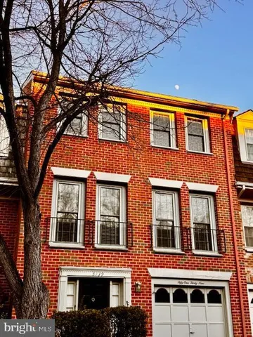 $3,900 | 5139 Woodmire Lane, Alexandria, VA 22311